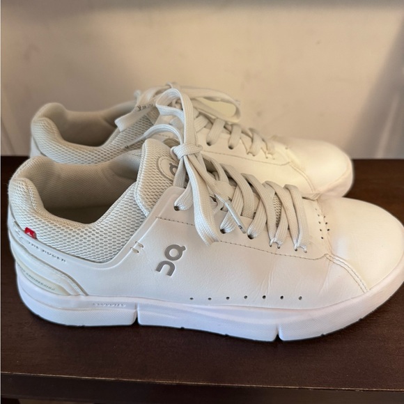 ON Running Women’s Size 7 THE ROGER Advantage - Picture 1 of 6